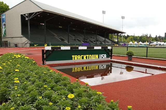 2011NCAA WestFri-001.JPG - 2011 NCAA West Preliminary Track and Field, May 26-28, Hayward Field, Eugene, OR.